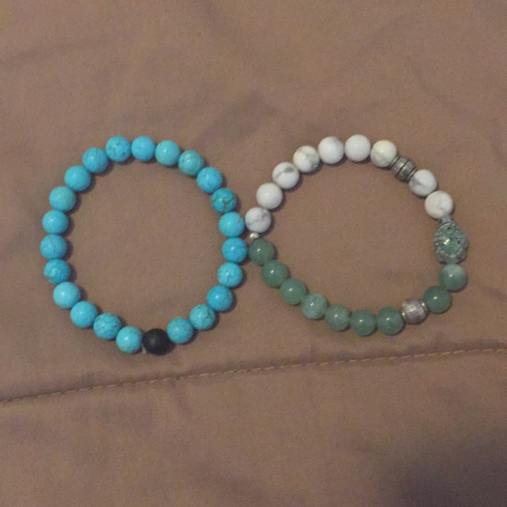 Two bracelets - Picture 2 of 4
